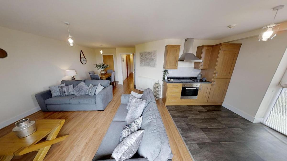 Apartment Lovely Furnished 2 *
