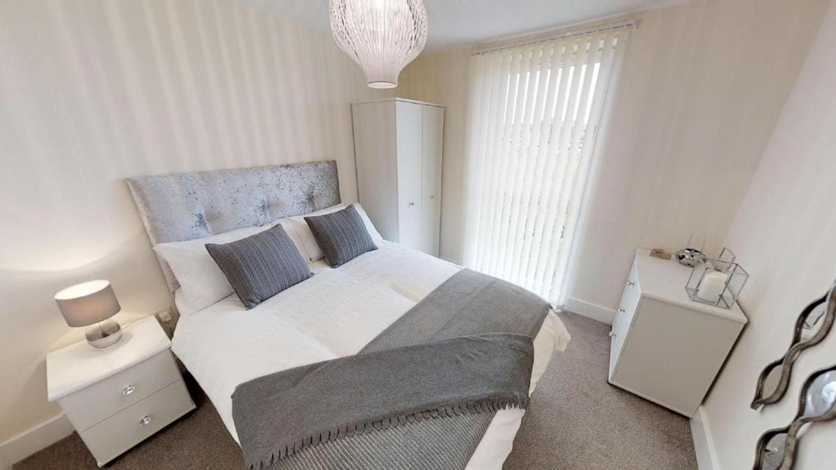 Lovely Furnished 2