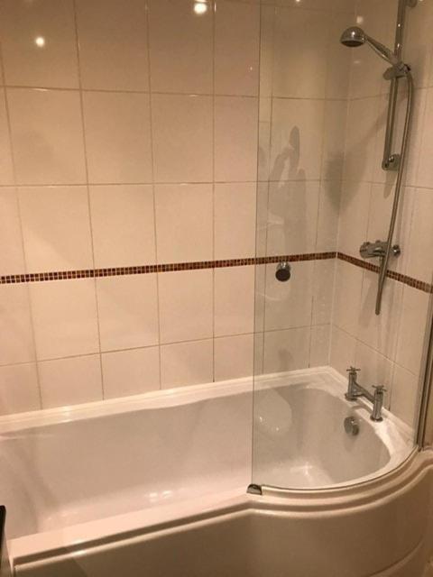 Lovely Furnished 2 Apartment *